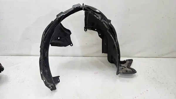 Front Right Wheel Arch Nissan X-Trail image 5