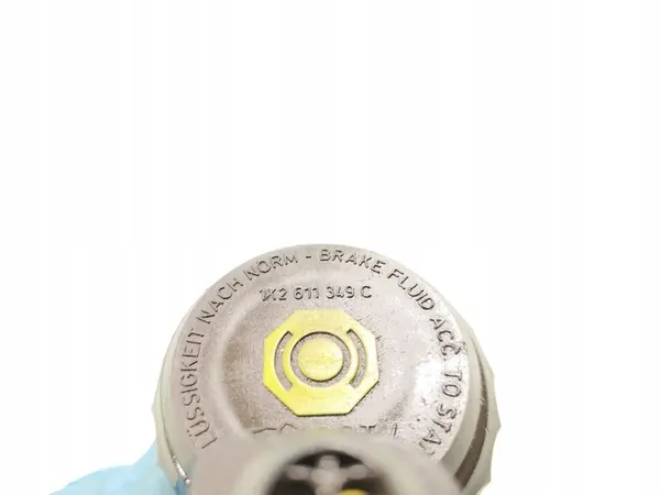 VW Golf Bromvätskenivåsensor 1.4 TSI 2007 1K2611349C image 4