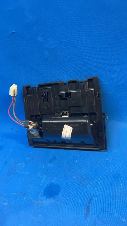Aschenbecher OEM 3G1863284 A für VW Passat B8 Variant image 6