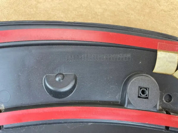 Linke Heck-Kompassleiste OEM 8K9853817A Audi A4 B8 image 8