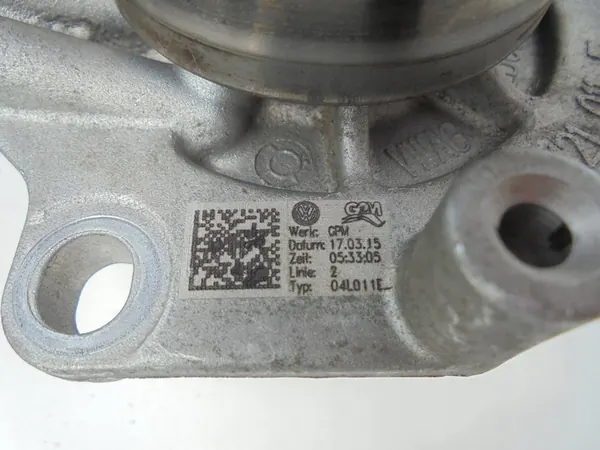 AUDI Q3 LIFT 2.0 TDI Vattenpump 04L109145 image 7