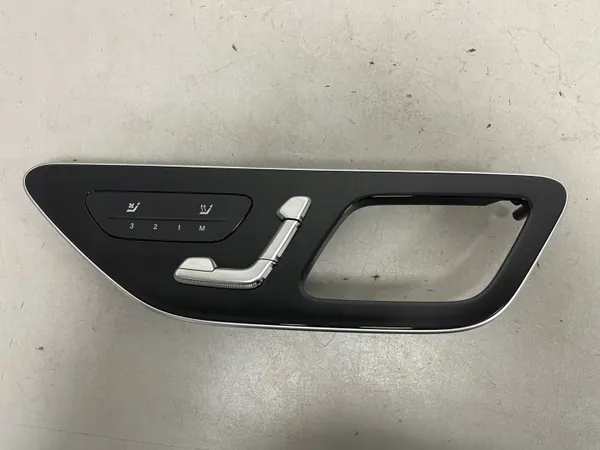 Käytetty etuistuimen säätölohko oikea Mercedes EQS image 2