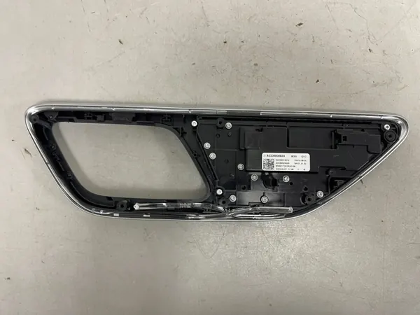 Käytetty etuistuimen säätölohko oikea Mercedes EQS image 6