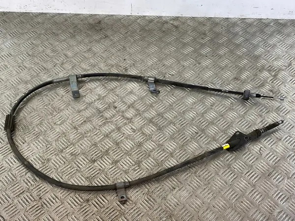 Câble de frein à main KIA Sorento 2017 image 8