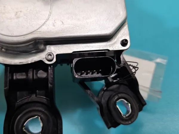 Heckwischermotor VW Passat B7 Kombi 3C9955711B image 5