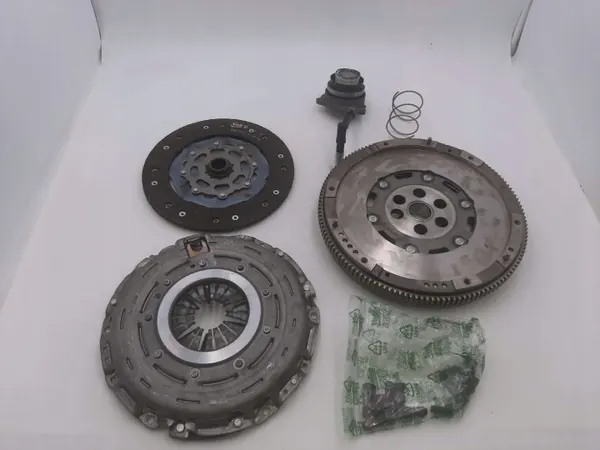 Kit d'embrayage Valeo C250/703 CA83562 250mm Complet image 3