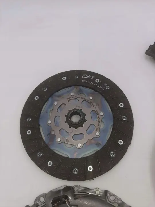 Kit d'embrayage Valeo C250/703 CA83562 250mm Complet image 6
