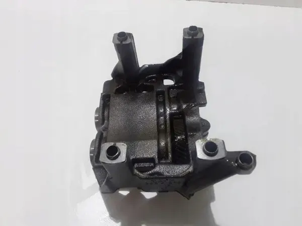 Mazda 3 Ölpumpe OEM 3L566K360A - Gebraucht image 2