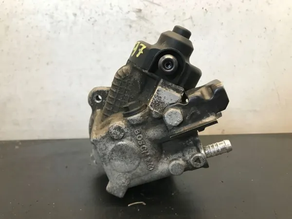 Volkswagen OE 0445010520 begagnad insprutningspump image 3