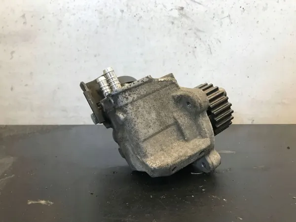 Volkswagen OE 0445010520 begagnad insprutningspump image 4