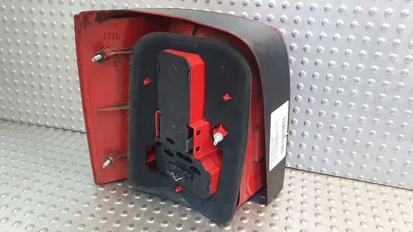 Luz trasera derecha VW Passat B5 95- 3B9945096G image 5