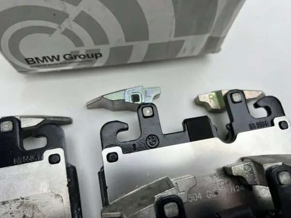 Conjunto pastilhas dianteiras OEM 6889585 para BMW image 3