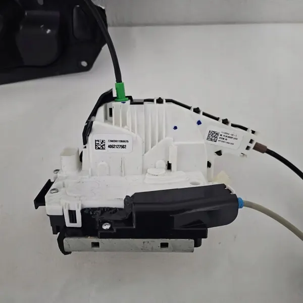 OEM 161433500D Tesla Dörrlåsaktuator Höger Bak image 8