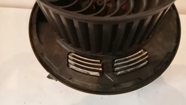 Motor de ventilador BMW E81 E87 E89 E90 E91 E93 F25 F26 image 3