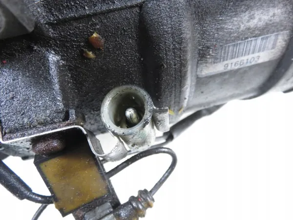 Volvo OE 8708581 AC Compressor image 4