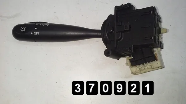Interruptor Toyota OEM AM-370921 para Yaris Verso 2003 image 2