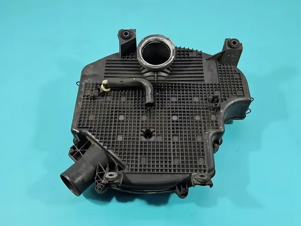 Ilmansuodattimen kotelo Dacia Sandero I 08-12 image 7