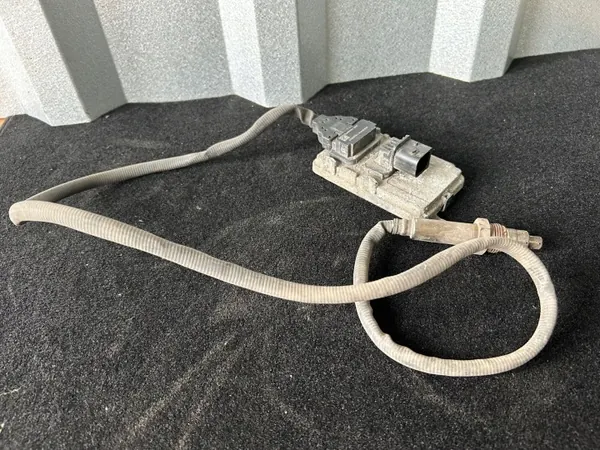 NOx-Sensor Nach Katalysator DAF XF 106 Cummins 4326476 image 2