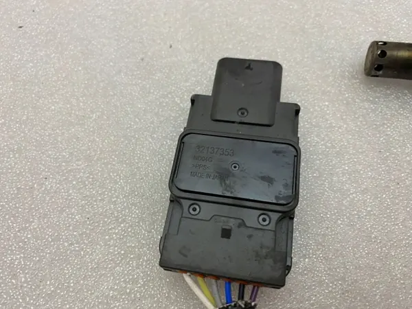 Volvo XC60 2020 Lambdasonde OEM 32137353 image 3