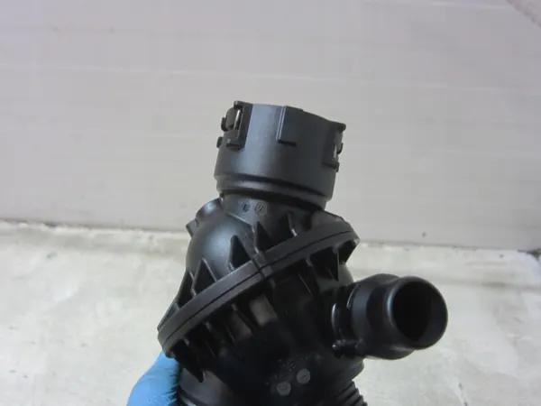 BMW OEM 7598865 Alojamento do Termóstato para X5 F15 F16 image 7
