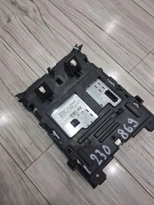 Renault Megane IV Display Bildschirm OEM 280901068R image 5