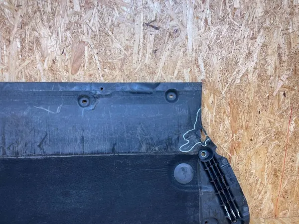 Motorplåt Audi A4 B9 A5 8W 8W0863821D 2015- image 4