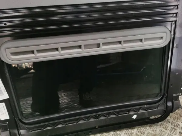 Teto solar Porsche Cayenne I OEM 7L0877041 - Usado image 3