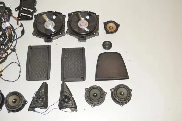 BMW X6 Soundsystem OEM 9390835 - Gebraucht image 3