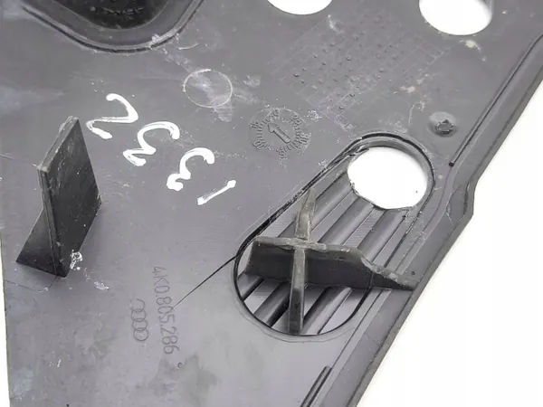Cubierta cinturón delantero derecho Audi A6 C8 OEM 4K0805286 image 5
