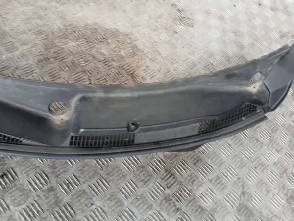 Suzuki Swift III 2019 Framruta OEM 7233153R0 image 4