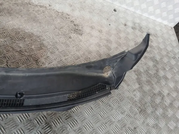 Suzuki Swift III 2019 Framruta OEM 7233153R0 image 5
