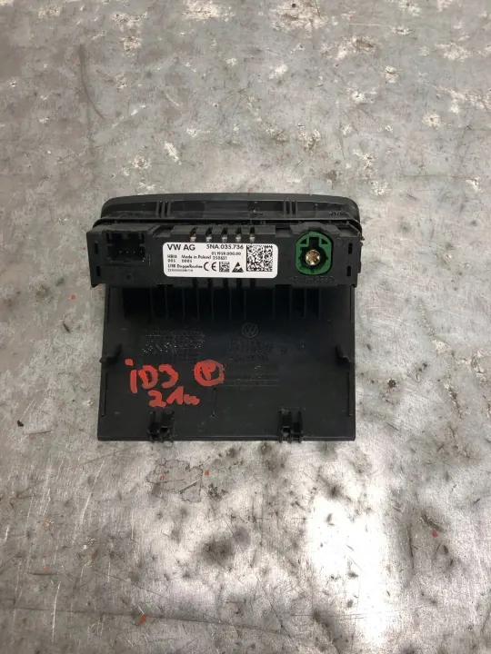Prise USB-C OEM 5NA035736BILI pour VW ID.3 image 3