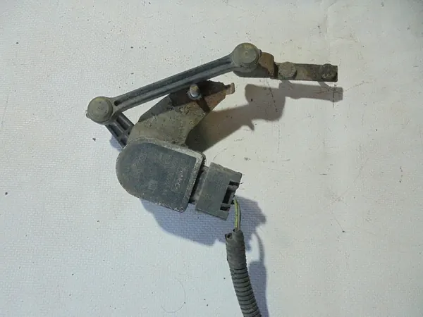 Sensor de nível Xenon Volvo 8G9N-3C492-AA image 2