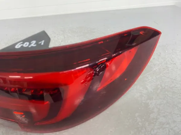 Luz trasera derecha Opel Astra K 15-22 OE 39077377 image 4