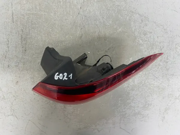 Luz trasera derecha Opel Astra K 15-22 OE 39077377 image 6