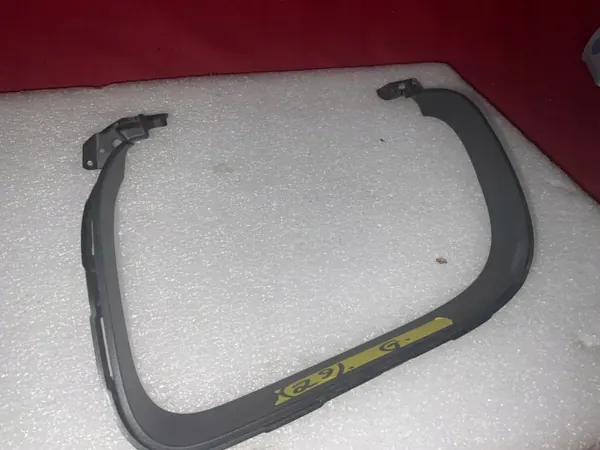 Porsche 9Y0807837A Rechter uitlaatroosterframe - Gebruikt image 7