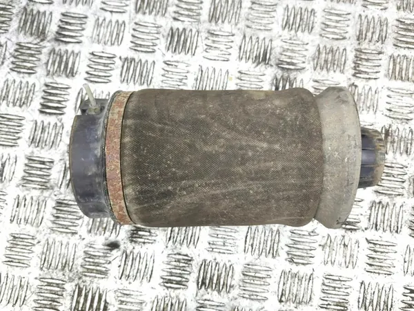 Suspension pneumatique arrière Mercedes-Benz ML W164 2010 image 5