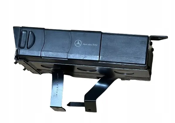 Mercedes ML W163 CD-wisselaar OEM A0028206289 image 2
