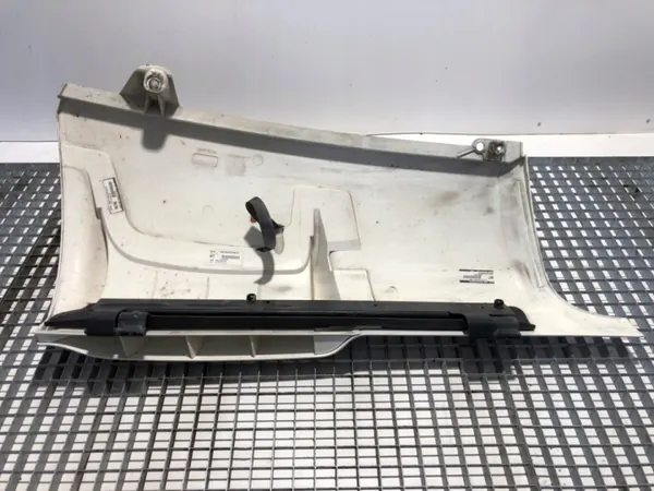 Oikea ohjaamon kulmapaneeli OEM 1835762 DAF XF:lle image 4