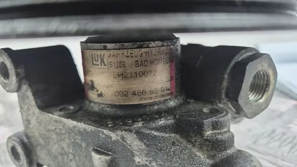 Bomba de direção assistida Mercedes-Benz C200 CDI image 5