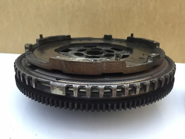 Kaksoismassakytkin Renault Scenic IV 1.2 TCE image 6