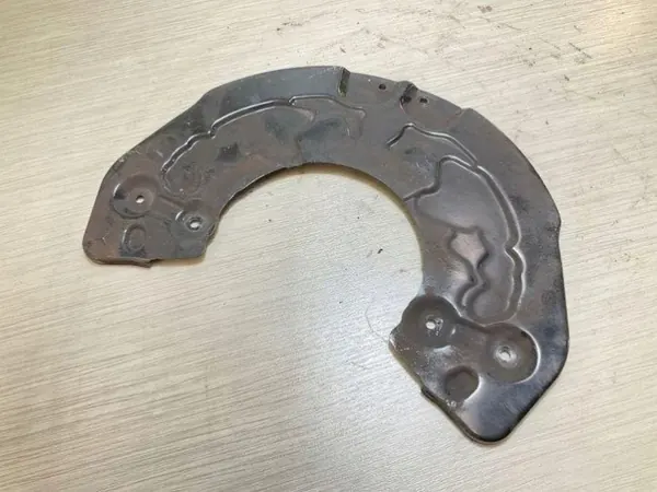 Etujarrulevy OEM A0004217900 Mercedes-Benzille image 2