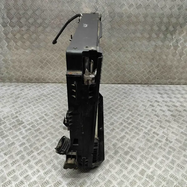 Pièce refroidissement BMW OEM 7799761 pour X5 E70 3.0L image 4