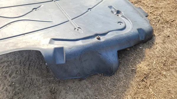 VW T5 Motor Nedre Skydd 7H0805687C image 2