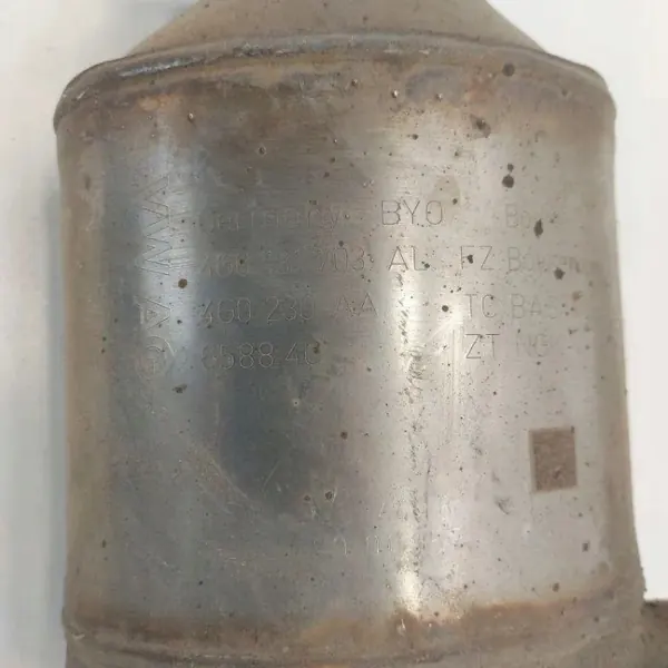 Audi A4 B9 Katalysator OEM 8W0254452 image 3