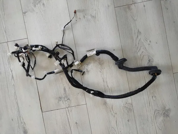 NISSAN PULSAR C13 14- Fiação do porta-malas 24051-3ZL1B image 3