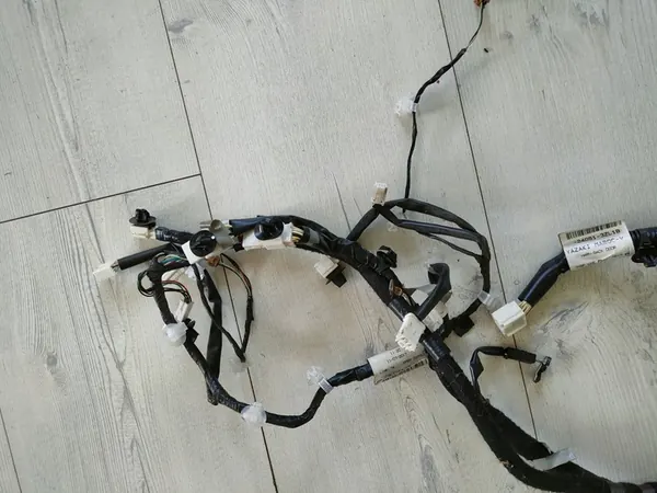 NISSAN PULSAR C13 14- Fiação do porta-malas 24051-3ZL1B image 4