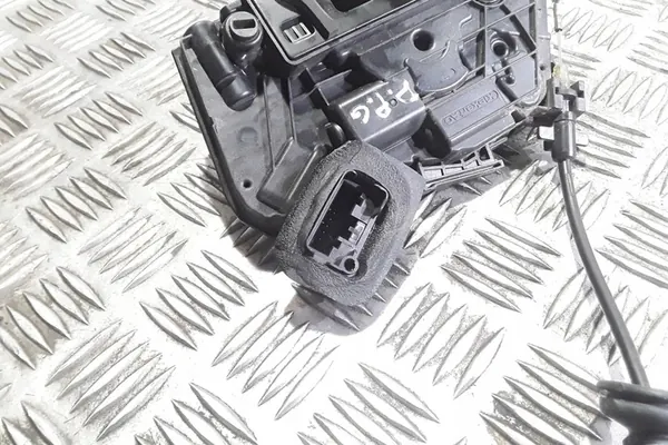 VW Türschloss hinten rechts 1.4L 2015 OEM 5K4839016Q image 3