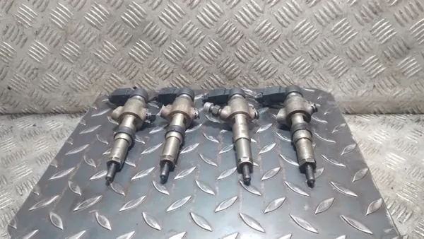 Jeu d'injecteurs Mazda 2 OEM 9663429280 image 2