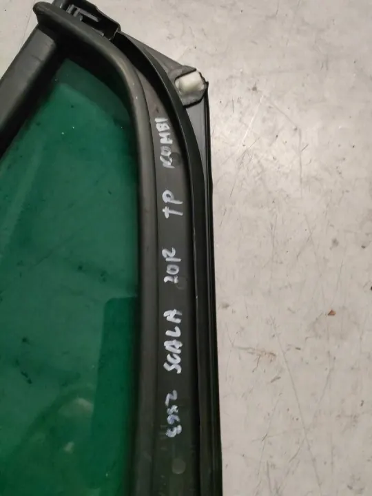 SKODA SCALA KOMBI Cristal Carrocería - Derecho Trasero OEM 657845214 image 6